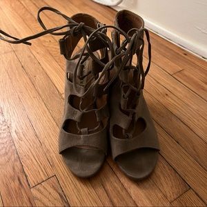 Steve Madden Beige Suede Lace Up Heels